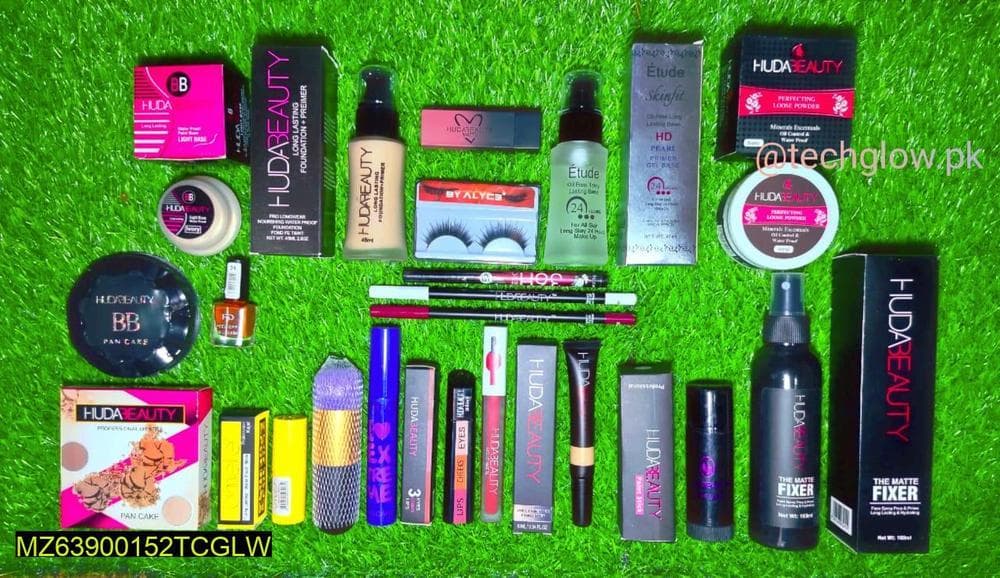 Makeup 19 in one deal 