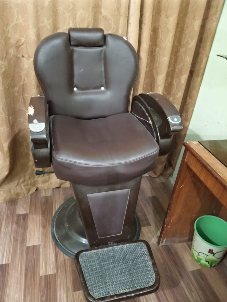 Beauty Parlor Saloon Chair
